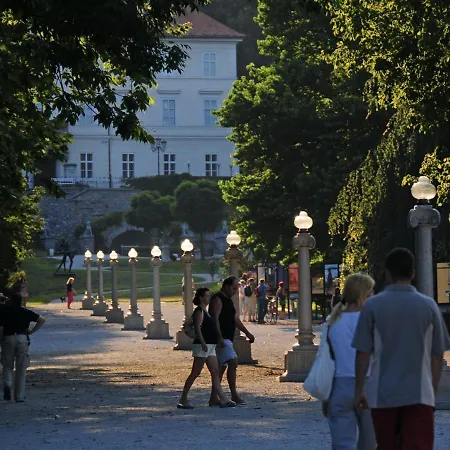 Newly Renovated Studio Near The Park And City Guest house Ljubljana
